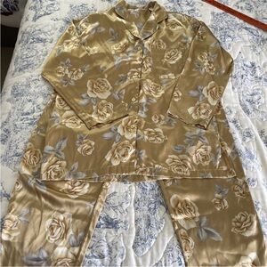 Victoria's Secret Satin Rose Pajama Top